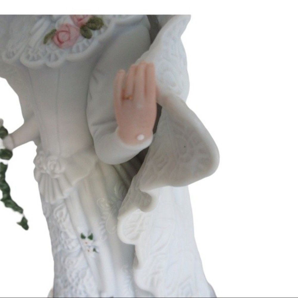 Lenox Vintage Centennial Bride Fine Porcelain Sculpture - Picture 4 of 14